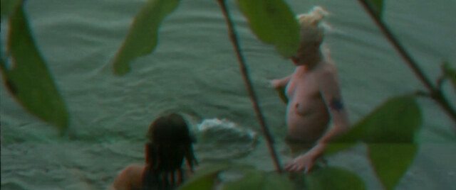 Cindy Danel nude – Loki dort (2012)