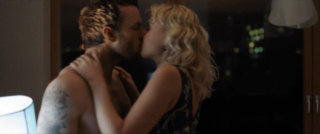 Adeele Sepp nude – Võta või jäta (Take It or Leave It) (2018)