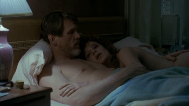 Debra Winger nude – Everybody Wins (1990)