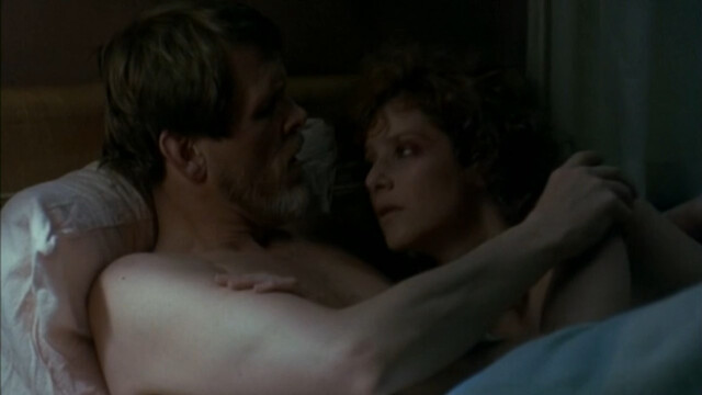 Debra Winger nude – Everybody Wins (1990)