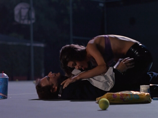 Shannon Elizabeth sexy – Arliss s01e06 (1996)