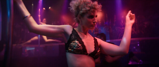 Svetlana Ivanova sexy – El Ruso s01e04-06 (2024)