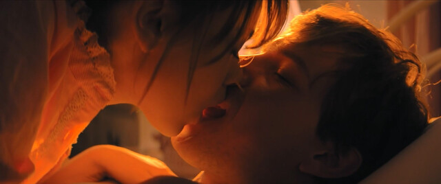 Nikki Hahn sexy – Hysteria s01e01 (2024)