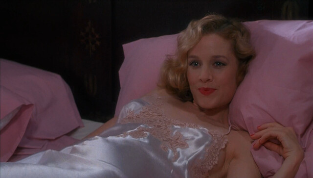 Penelope Ann Miller sexy – The Shadow (1994)
