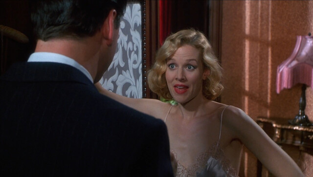 Penelope Ann Miller sexy – The Shadow (1994)
