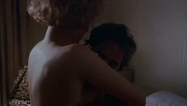 Penelope Ann Miller nude – Dead Bang (1989)