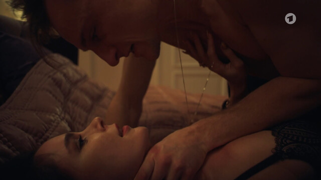 Bella Dayne sexy – Tatort e1201 (2022)