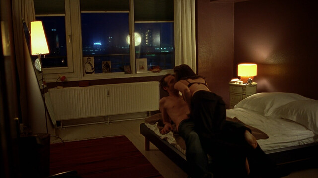 Yvonne Catterfeld nude – Schatten der Gerechtigkeit (2009)