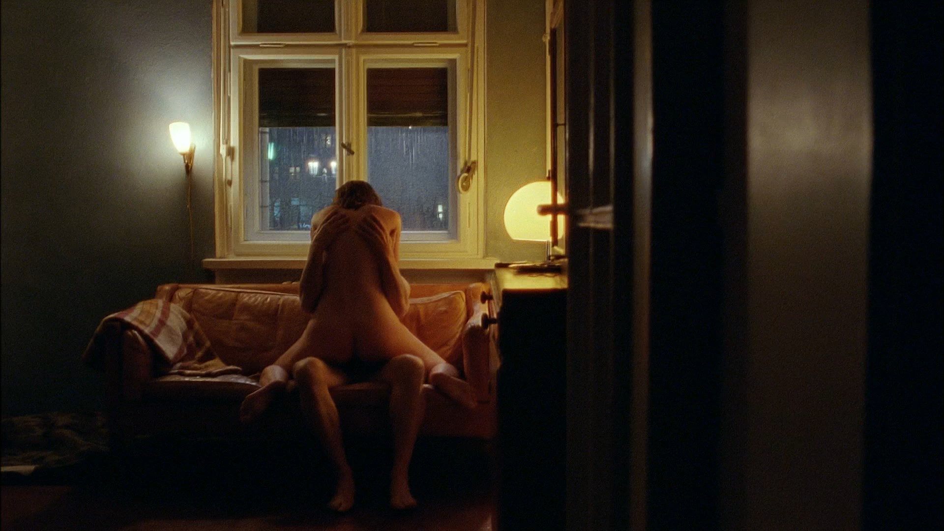 Yvonne Catterfeld nude – Schatten der Gerechtigkeit (2009)