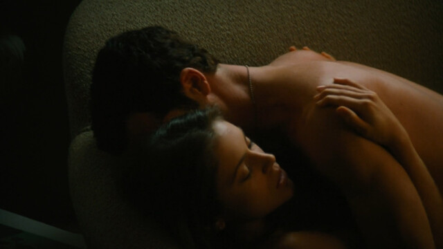 Alyssa Milano sexy – Below Utopia (1997)