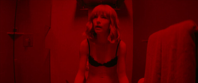 Willa Fitzgerald sexy – Strange Darling (2023)