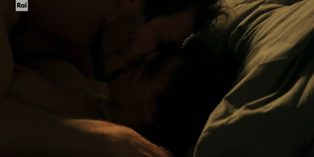 Ambra Angiolini nude – Sempre al tuo fianco s01e03,e07 (2024)