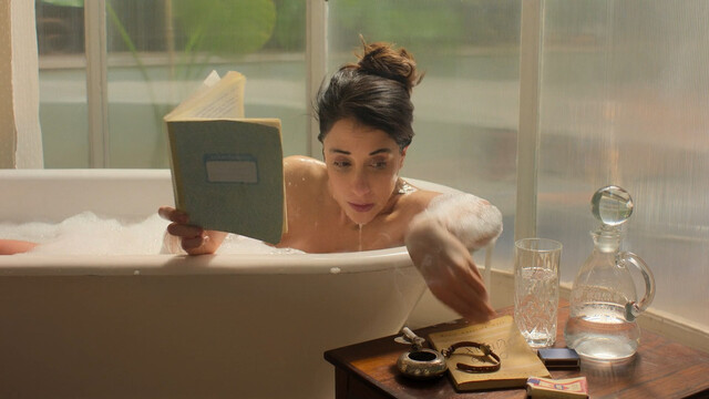 Elisa Zulueta sexy – In Her Place (El lugar de la otra) (2024)