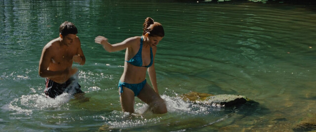 Céleste Brunnquell sexy – For Night Will Come (En attendant la nuit) (2023)