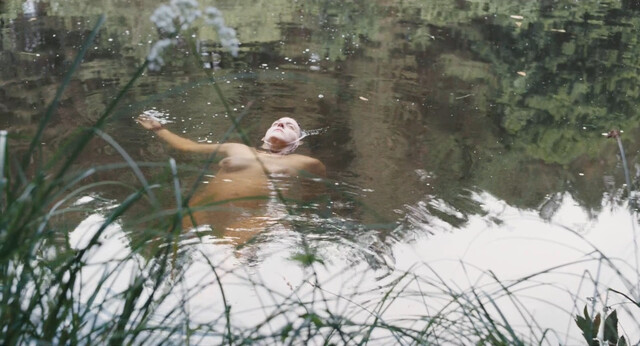 Sophia Rodriguez Goldberg nude – Camping du lac (2023)