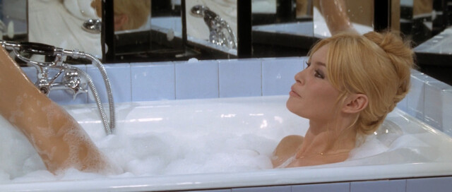 Brigitte Bardot nude – Two Weeks in September (À coeur joie) (1967)