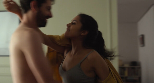 Renata Vaca sexy – Midnight Family (Familia de medianoche) s01e01-04 (2024)