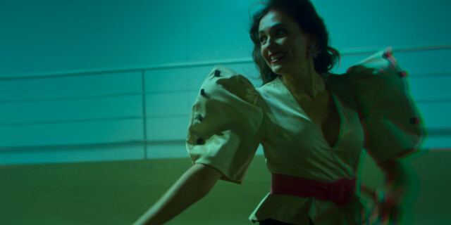 Monica Iozzi sexy – Soap Opera (Novela) s01e01-06 (2023)