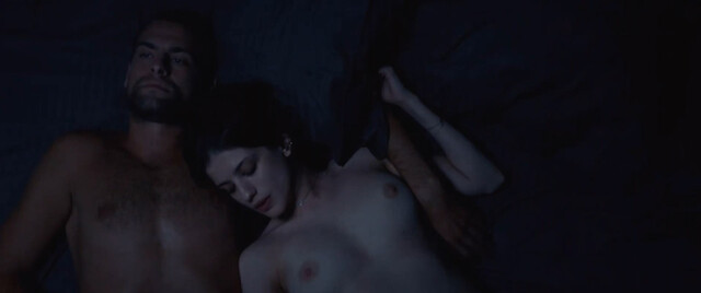 Anna Chipovskaya nude – And the Sun Rises (Da mere gatenda) (2022)