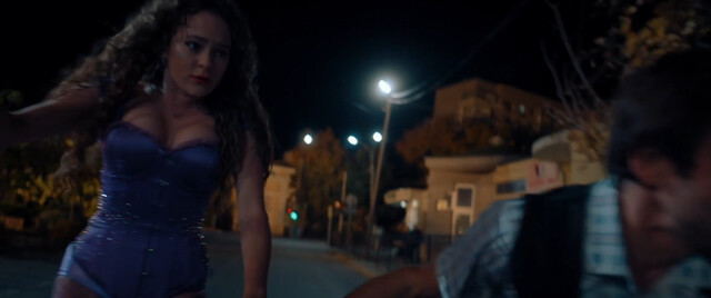 Aglaya Tarasova sexy – Topolinyy pukh (2024)