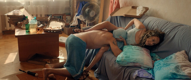 Aglaya Tarasova sexy – Topolinyy pukh (2024)