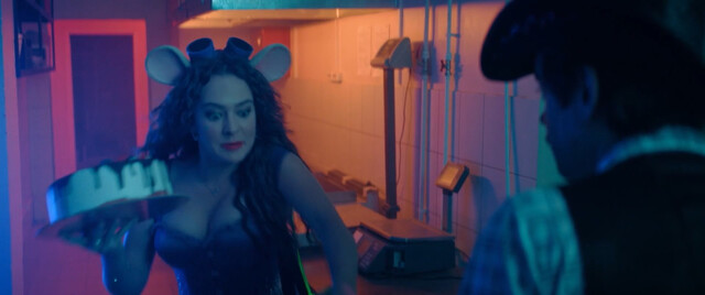 Aglaya Tarasova sexy – Topolinyy pukh (2024)