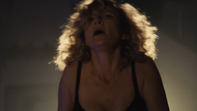 Leeanna Walsman sexy – Human Error s01e02 (2024)