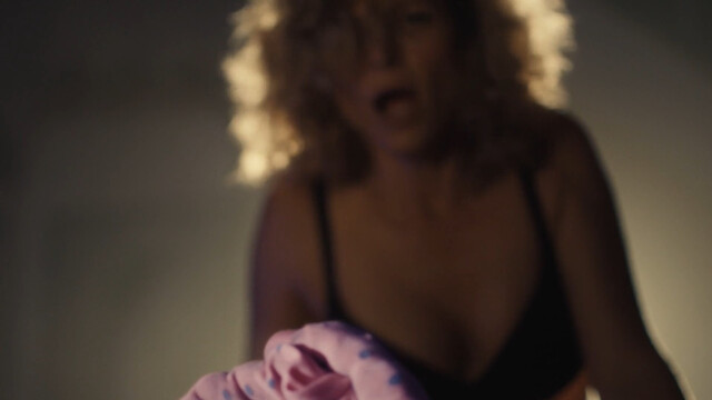 Leeanna Walsman sexy – Human Error s01e02 (2024)