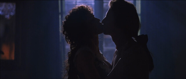 Hilary Swank sexy, etc – The Affair of the Necklace (2001)