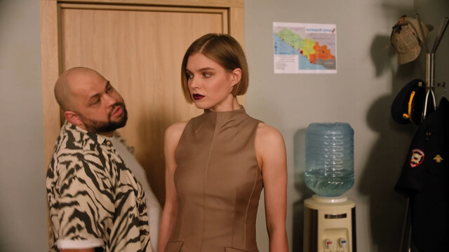 Alina Dulova sexy, etc – Solntse, more, dva stvola s01e01-04 (2024)