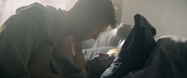 Sienna Guillory sexy – Strangers (2024)