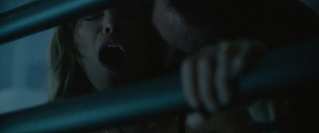 Sienna Guillory sexy – Strangers (2024)