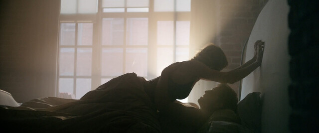 Sienna Guillory sexy – Strangers (2024)