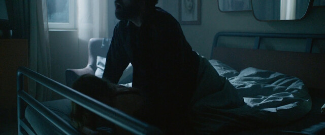 Sienna Guillory sexy – Strangers (2024)