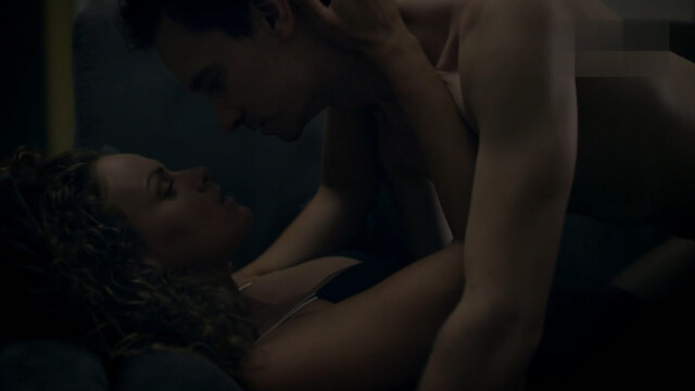 Géraldine Lapalus sexy – The Legend (La légende) (2018)