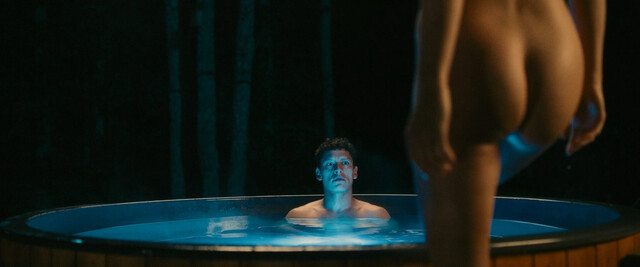 Lena Meckel nude – Un/Dressed (2024)