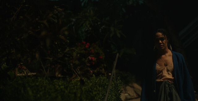 Tessa Thompson sexy – The Listener (2022)