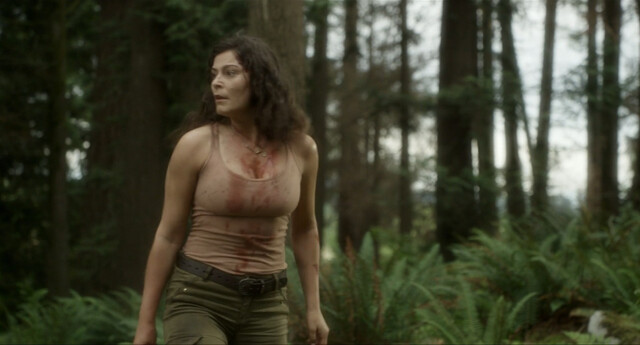 Elysia Rotaru sexy – Killbird (2019)