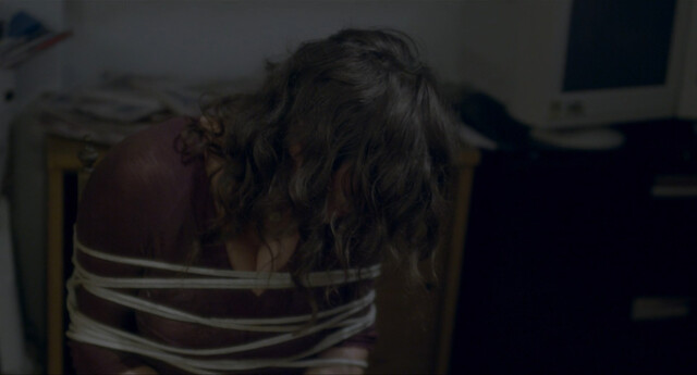 Elysia Rotaru sexy – Killbird (2019)