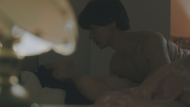 Miori Oda nude – The Love of a Brute (Hitodenashi no koi) (2022)