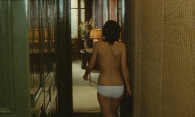 Aude Blanchard nude – Clara and the Why Not (Clara et les Chics Types) (1981)