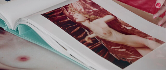 Shere Hite nude – The Disappearance of Shere Hite (2023)