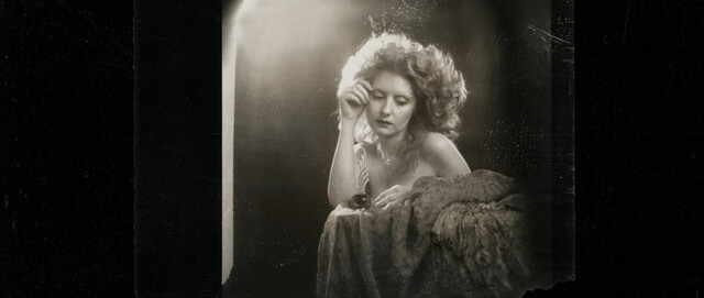 Shere Hite nude – The Disappearance of Shere Hite (2023)