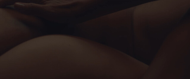 Mille Dinesen nude – Hold My Hand (Tag min hånd) (2022)