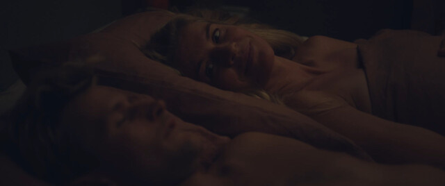 Mille Dinesen nude – Hold My Hand (Tag min hånd) (2022)