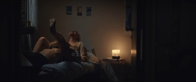 Mille Dinesen nude – Hold My Hand (Tag min hånd) (2022)