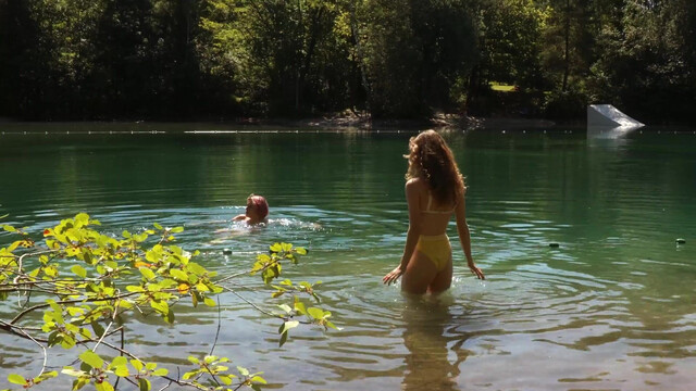 Elena Wolff nude, Julia Windischbauer nude, Melanie Sidhu nude - Para: dies (2022)