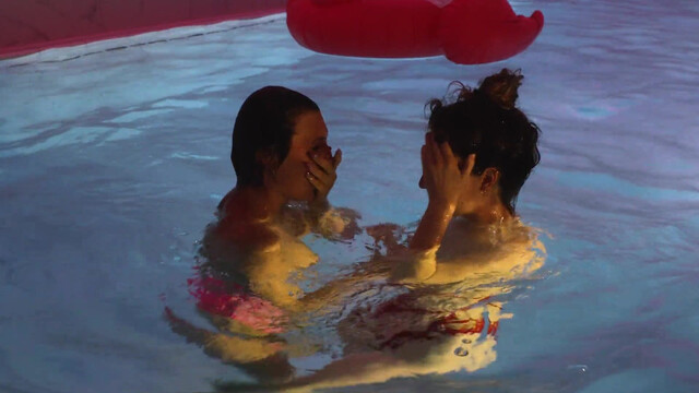 Elena Wolff nude, Julia Windischbauer nude, Melanie Sidhu nude - Para: dies (2022)