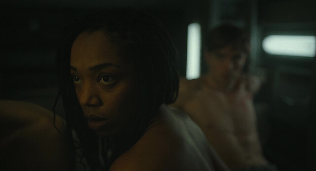 Naomi Ackie sexy - Michey 17 (2025)