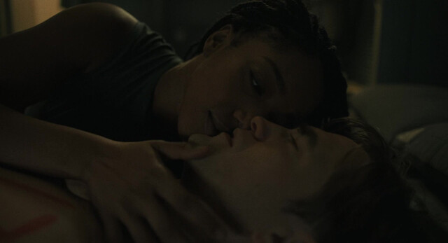 Naomi Ackie sexy - Michey 17 (2025)